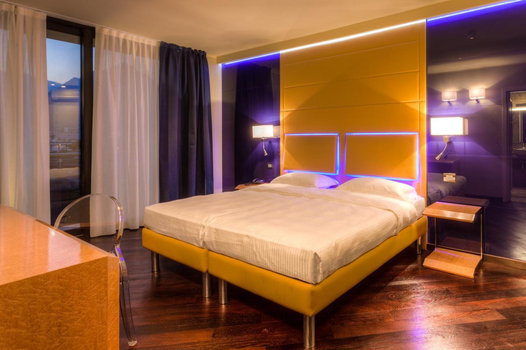 Garda Suite Hotel - Tonellihotels Riva del Garda Bilik gambar